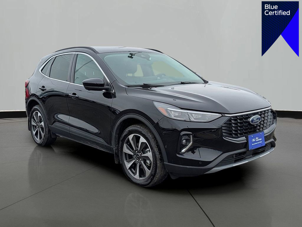 Certified 2023 Ford Escape Platinum w/ Premium Technology Package