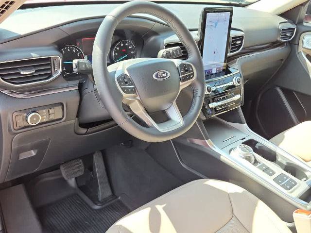 Certified 2024 Ford Explorer Limited w/ Limited Technology Package RWD image 13