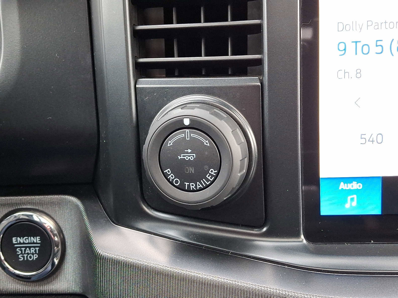 Certified 2024 Ford F250 Platinum w/ Tremor Off-Road Package image 30