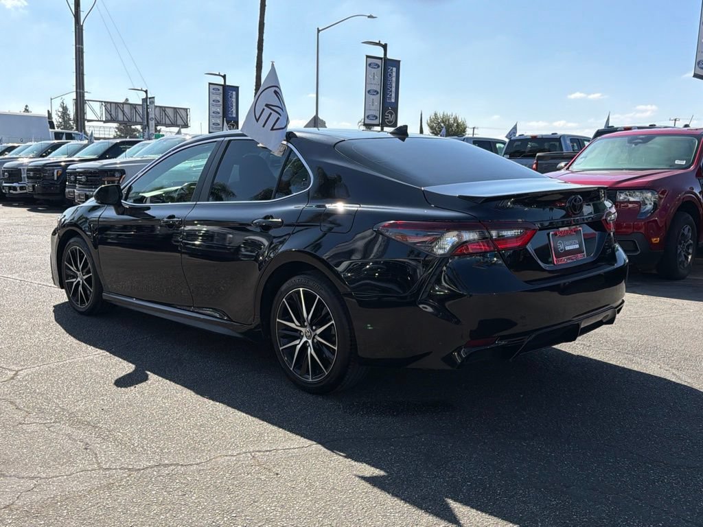 Used 2024 Toyota Camry SE w/ Blackout Package (TMS) FWD image 8