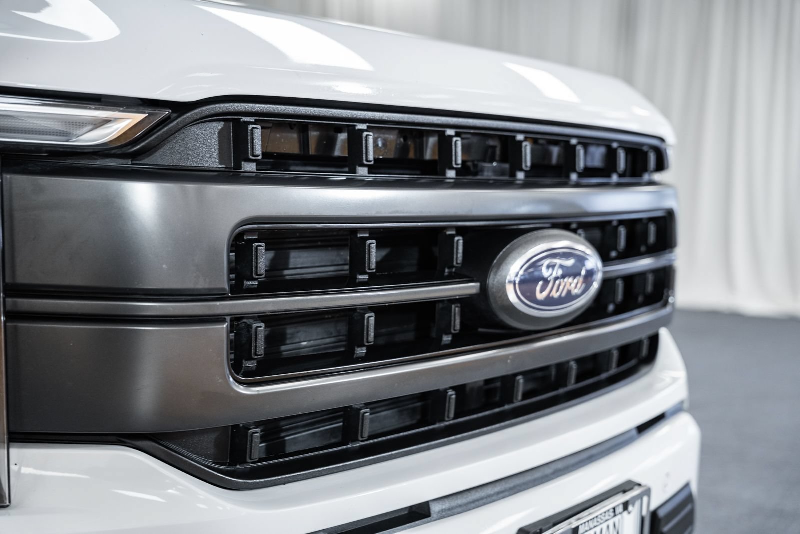 Certified 2023 Ford F150 Lariat w/ Equipment Group 502A High AWD/4WD image 11