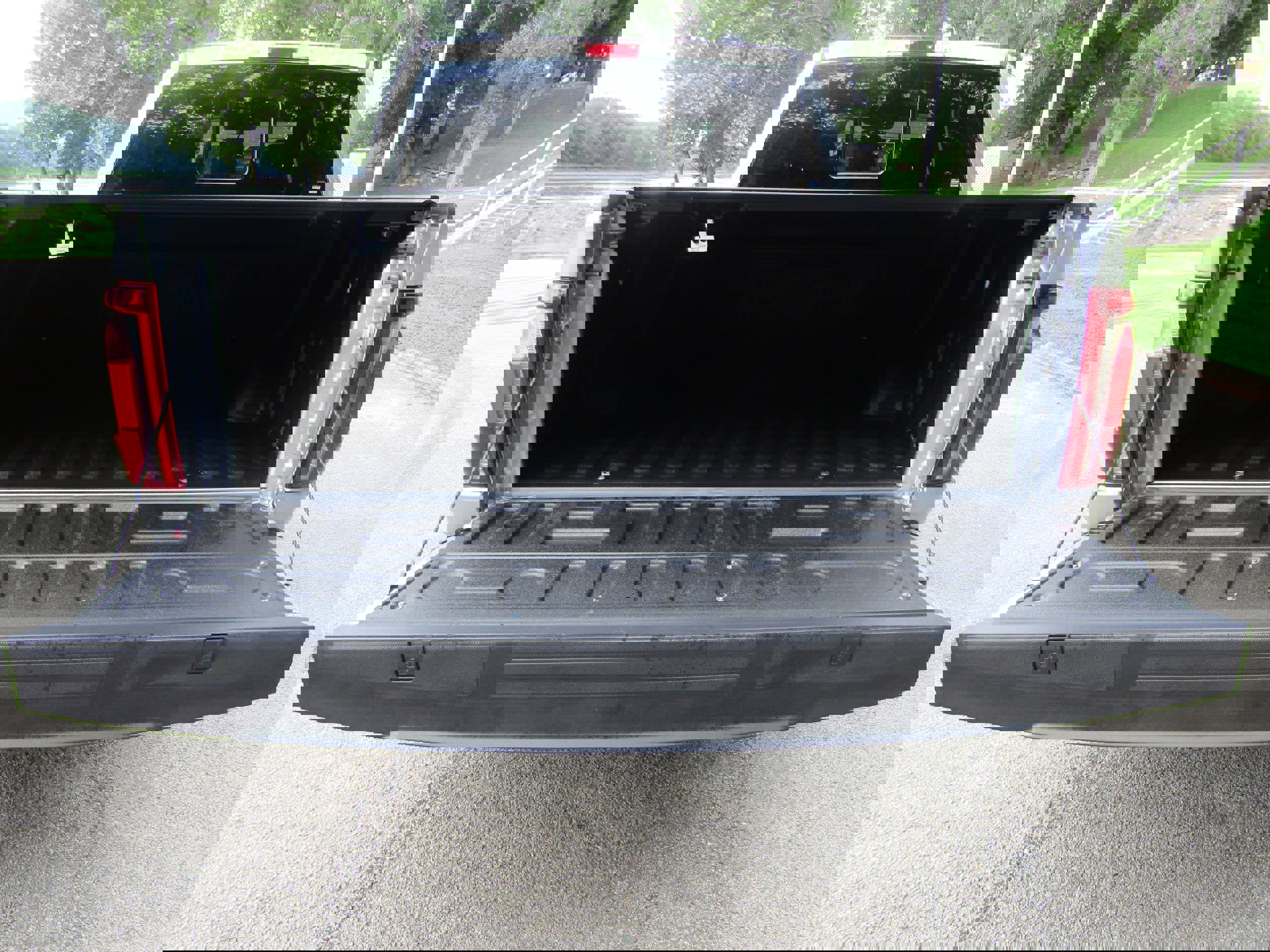 Certified 2024 Ford F150 Lariat image 15