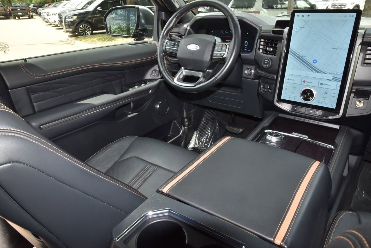 Certified 2024 Ford Expedition Max Platinum AWD/4WD image 16