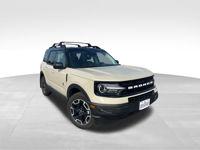 Certified 2024 Ford Bronco Sport Outer Banks AWD/4WD image 11