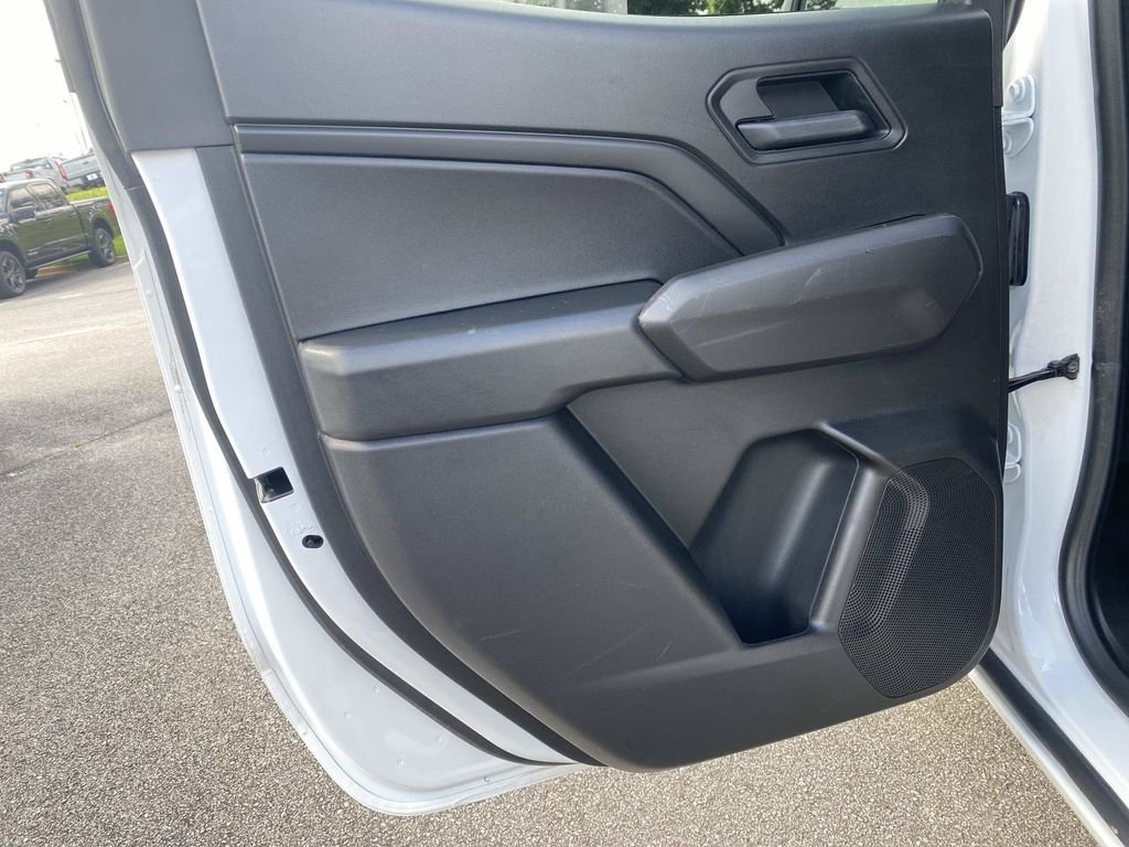 Used 2025 Chevrolet Colorado W/T w/ WT Custom Package RWD image 12