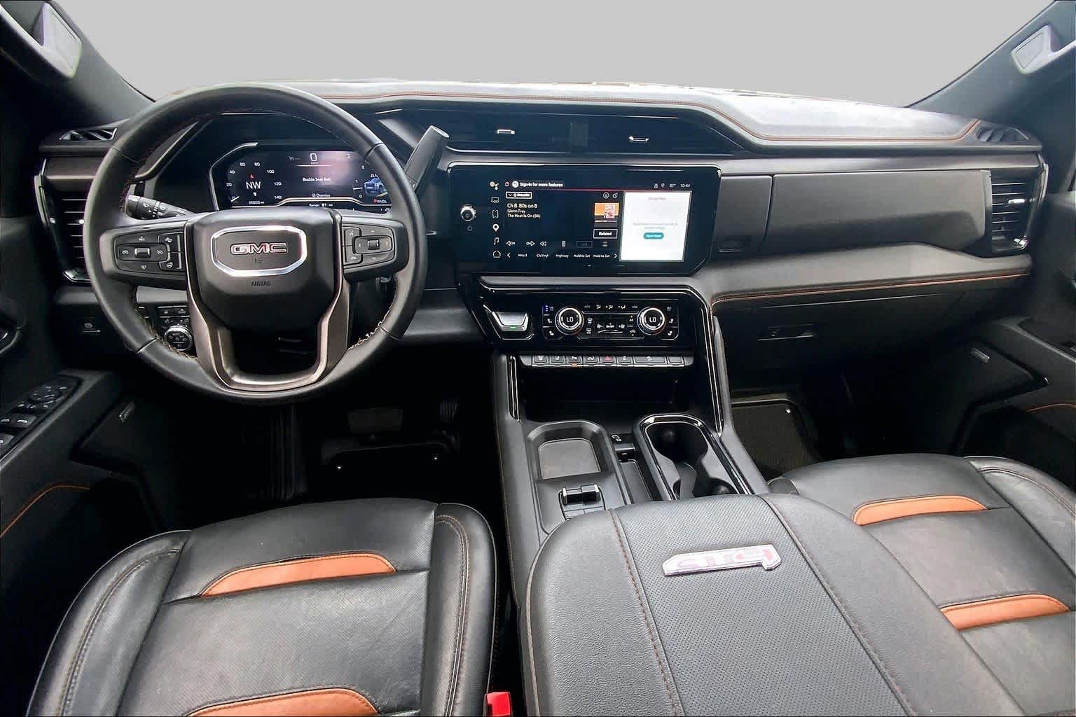 Used 2025 GMC Sierra 2500 AT4 AWD/4WD image 16