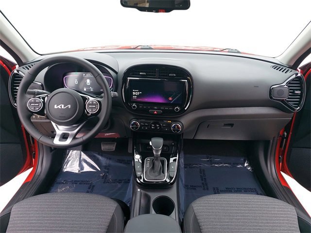 Used 2025 Kia Soul EX image 9