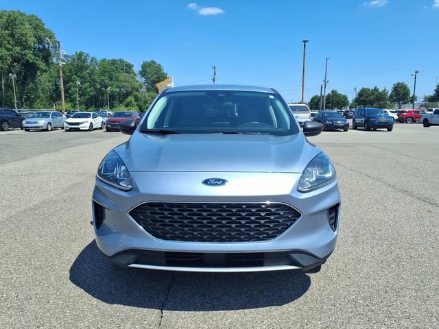 Certified 2022 Ford Escape SE w/ Convenience Package AWD/4WD image 2