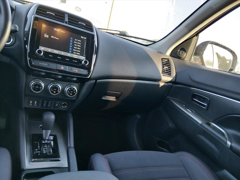 Used 2025 Mitsubishi Outlander Sport SE AWD/4WD image 12
