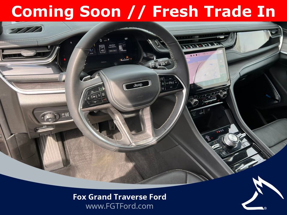 Used 2024 Jeep Grand Cherokee L Overland w/ Trailer Tow Package AWD/4WD image 17