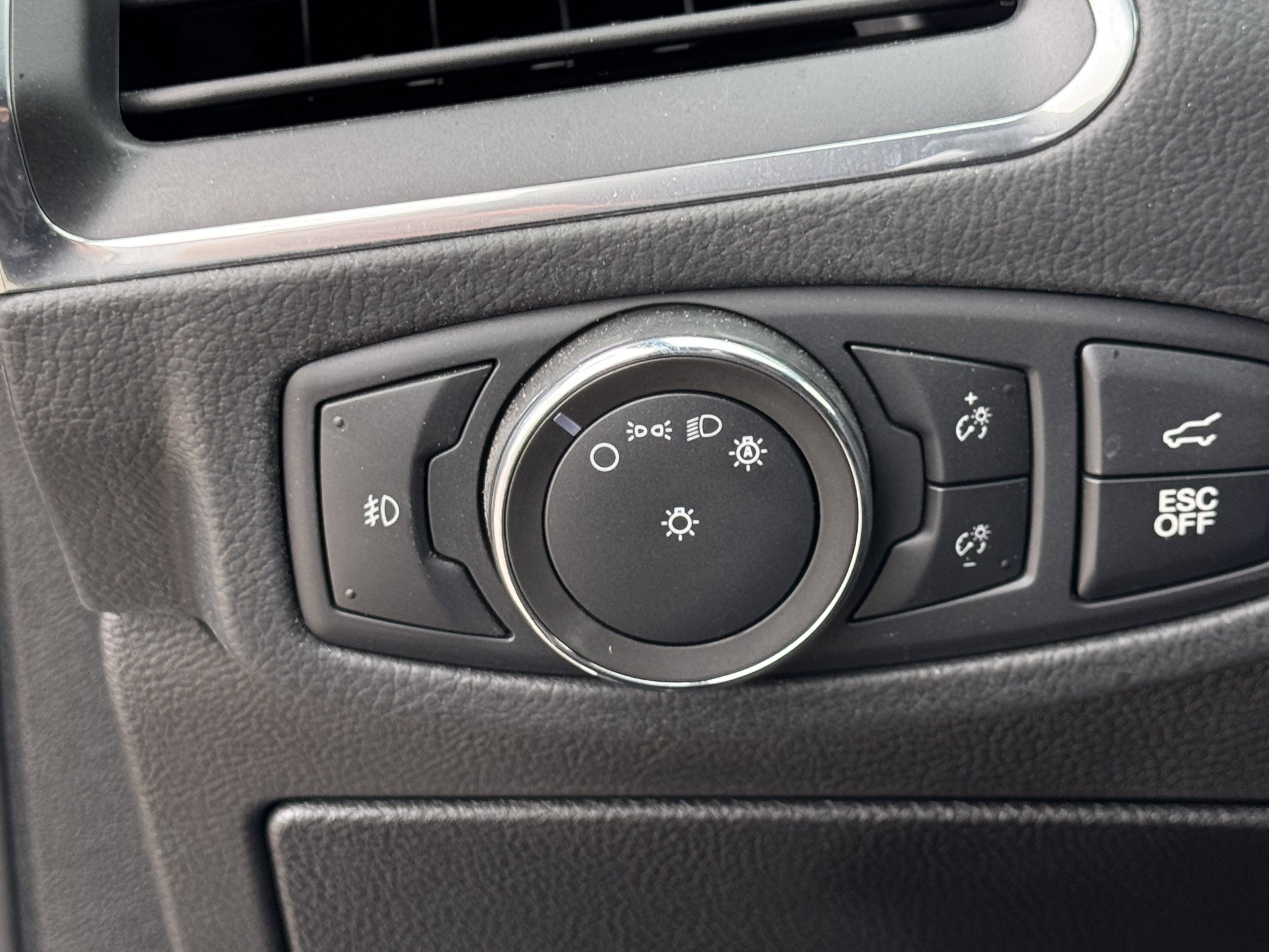 Certified 2022 Ford Edge ST image 22