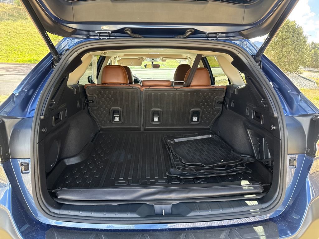 Used 2021 Subaru Outback Touring XT image 10