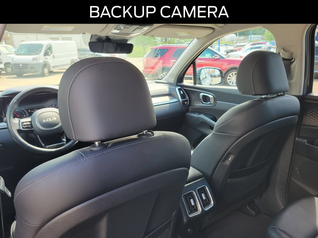 Used 2022 Kia Sorento S FWD image 13