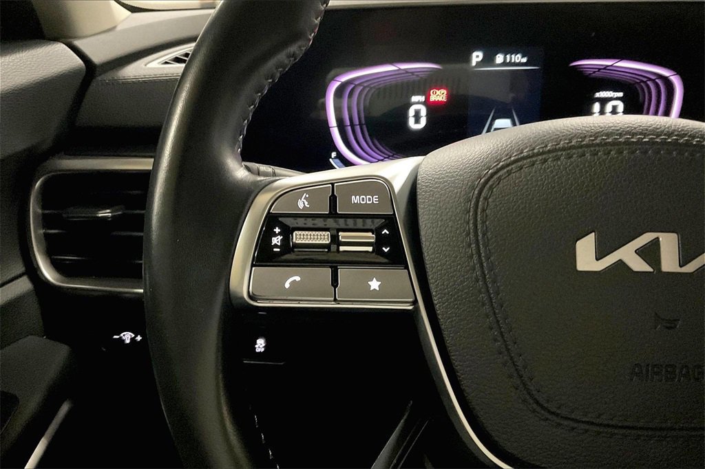 Used 2025 Kia Telluride S image 17