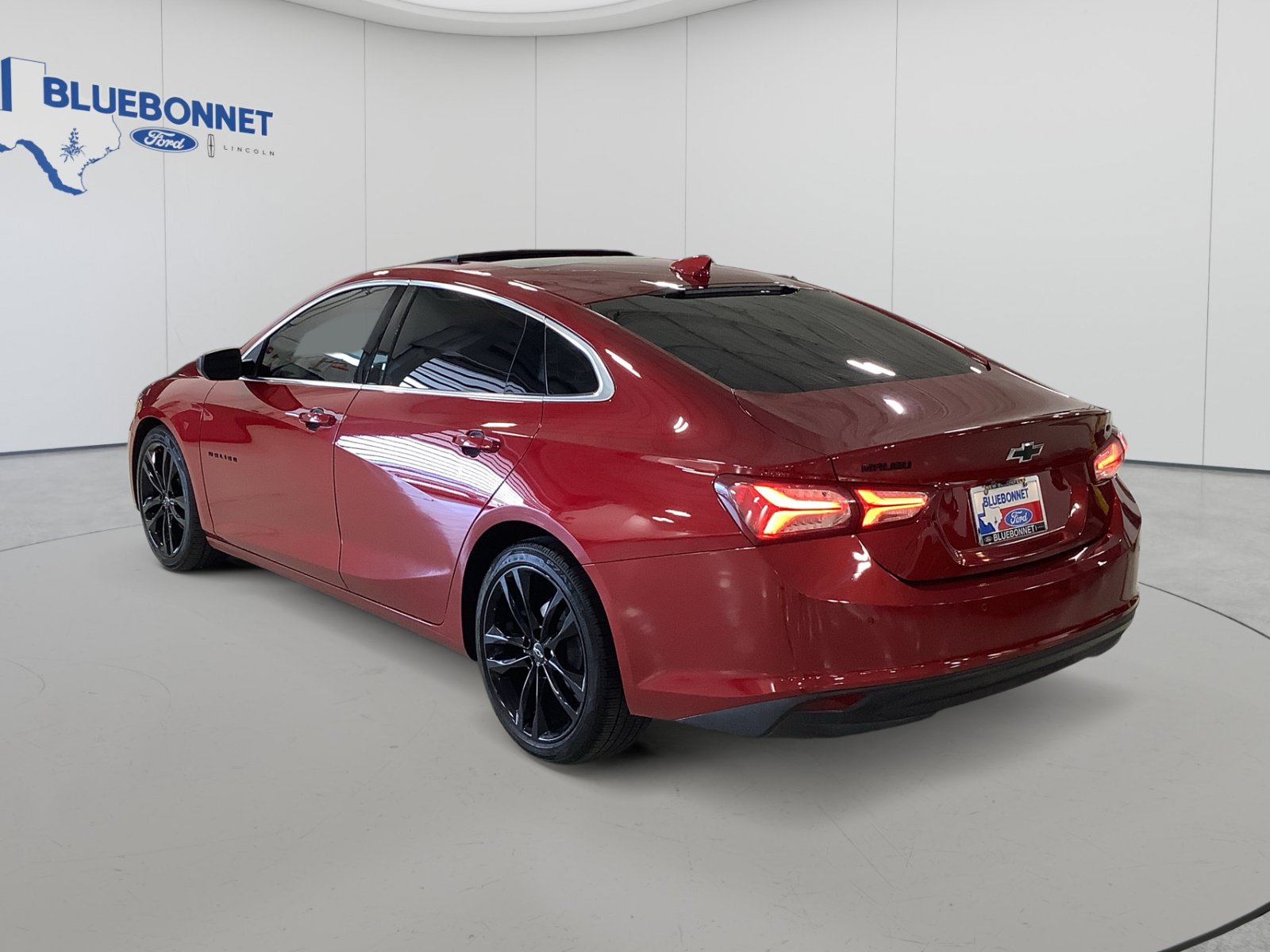 Used 2025 Chevrolet Malibu LT w/ Sport Edition FWD image 7