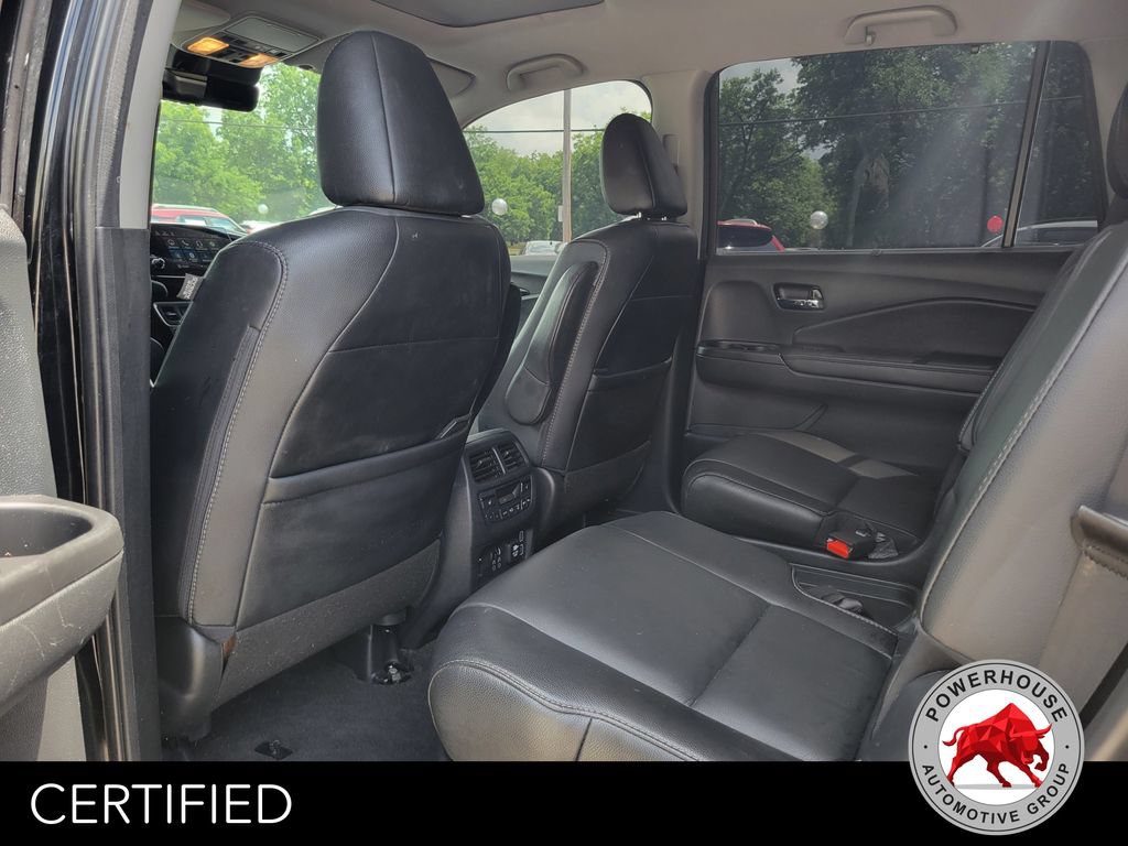 Used 2021 Honda Pilot Touring image 15