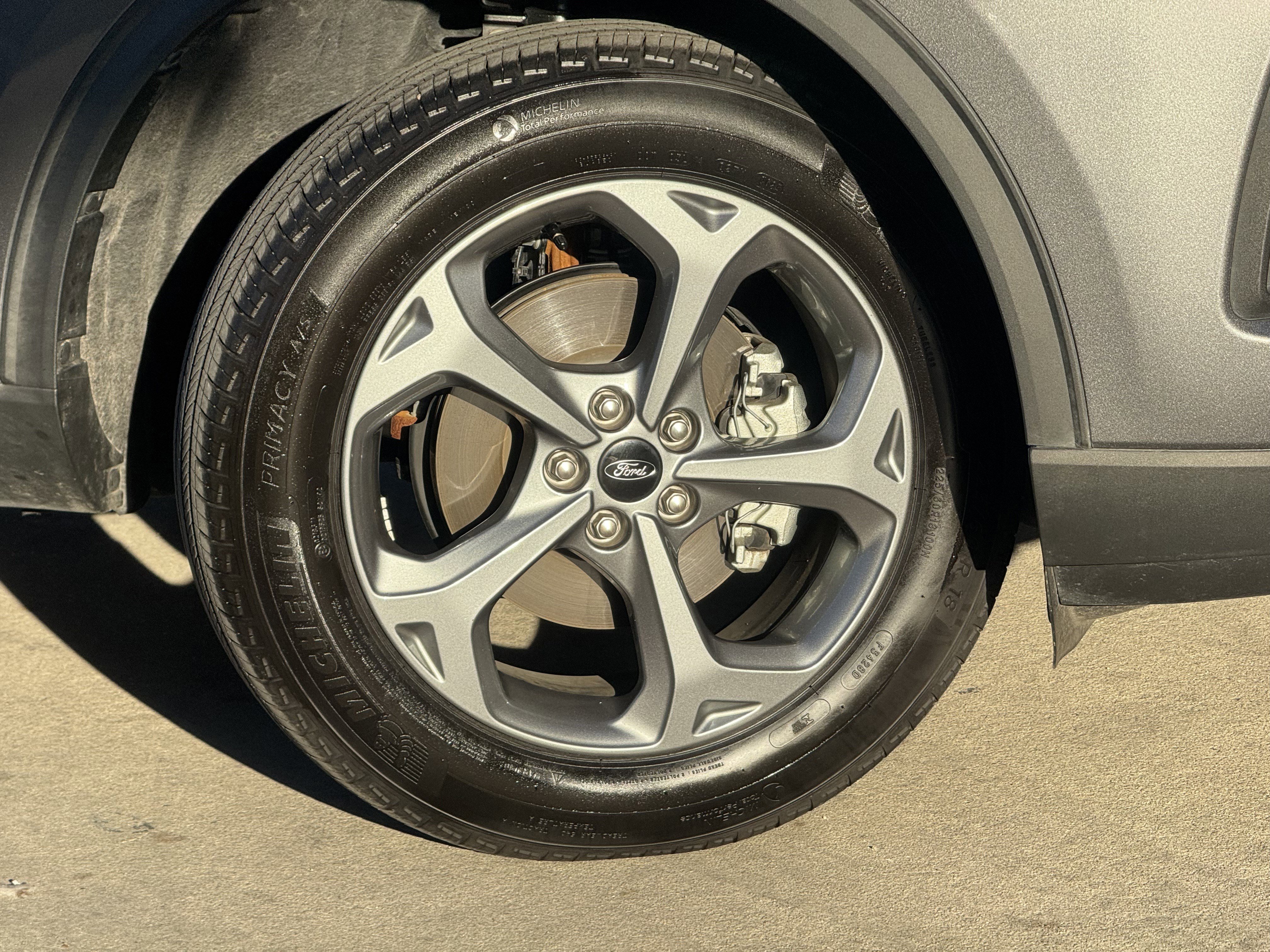 Certified 2025 Ford Escape ST-Line image 8