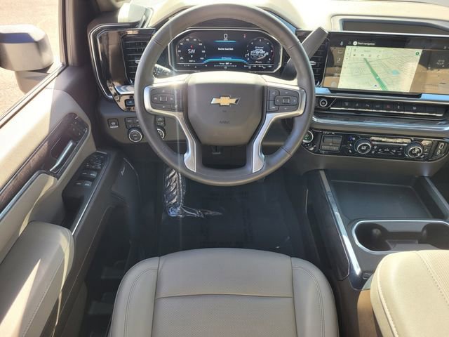 Used 2025 Chevrolet Silverado 2500 LTZ w/ LTZ Premium Package image 14