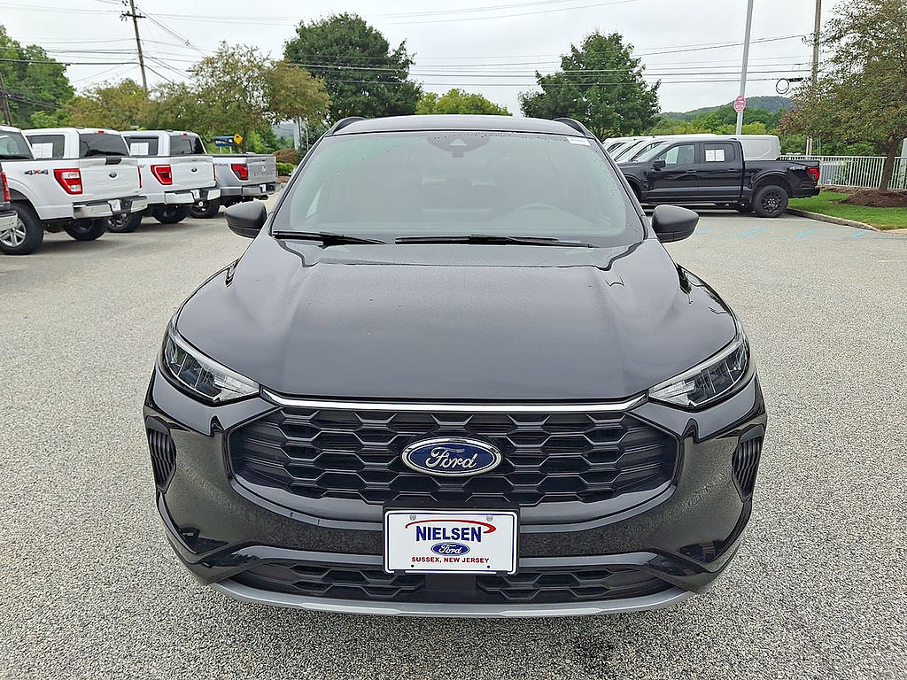 Certified 2024 Ford Escape ST-Line w/ Tech Pack #1 AWD/4WD image 29