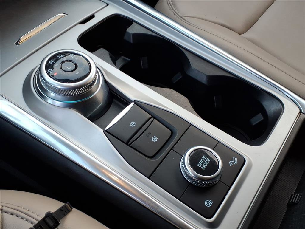 Certified 2022 Ford Explorer XLT w/ Equipment Group 202A image 21