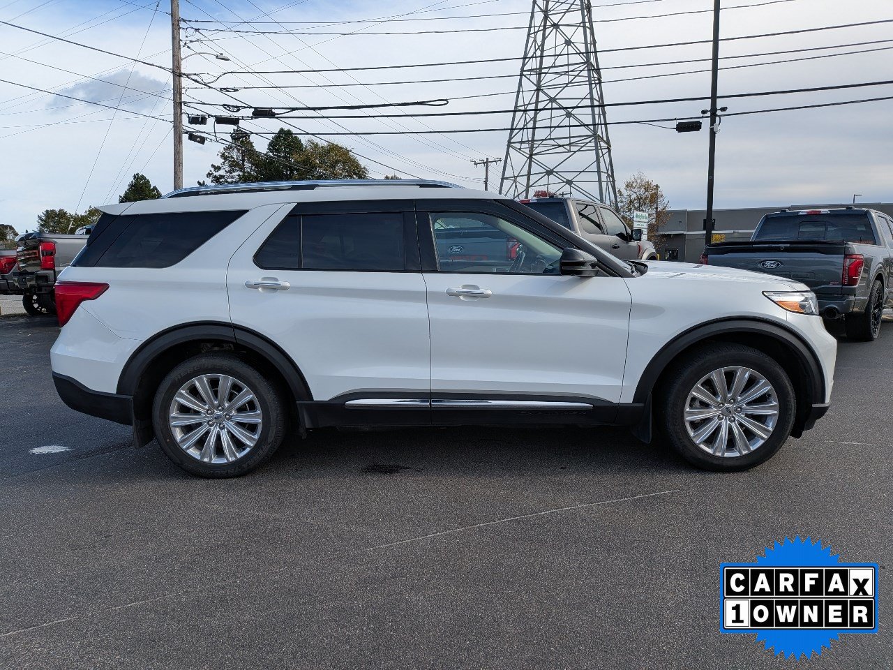 Certified 2020 Ford Explorer Limited AWD/4WD image 3