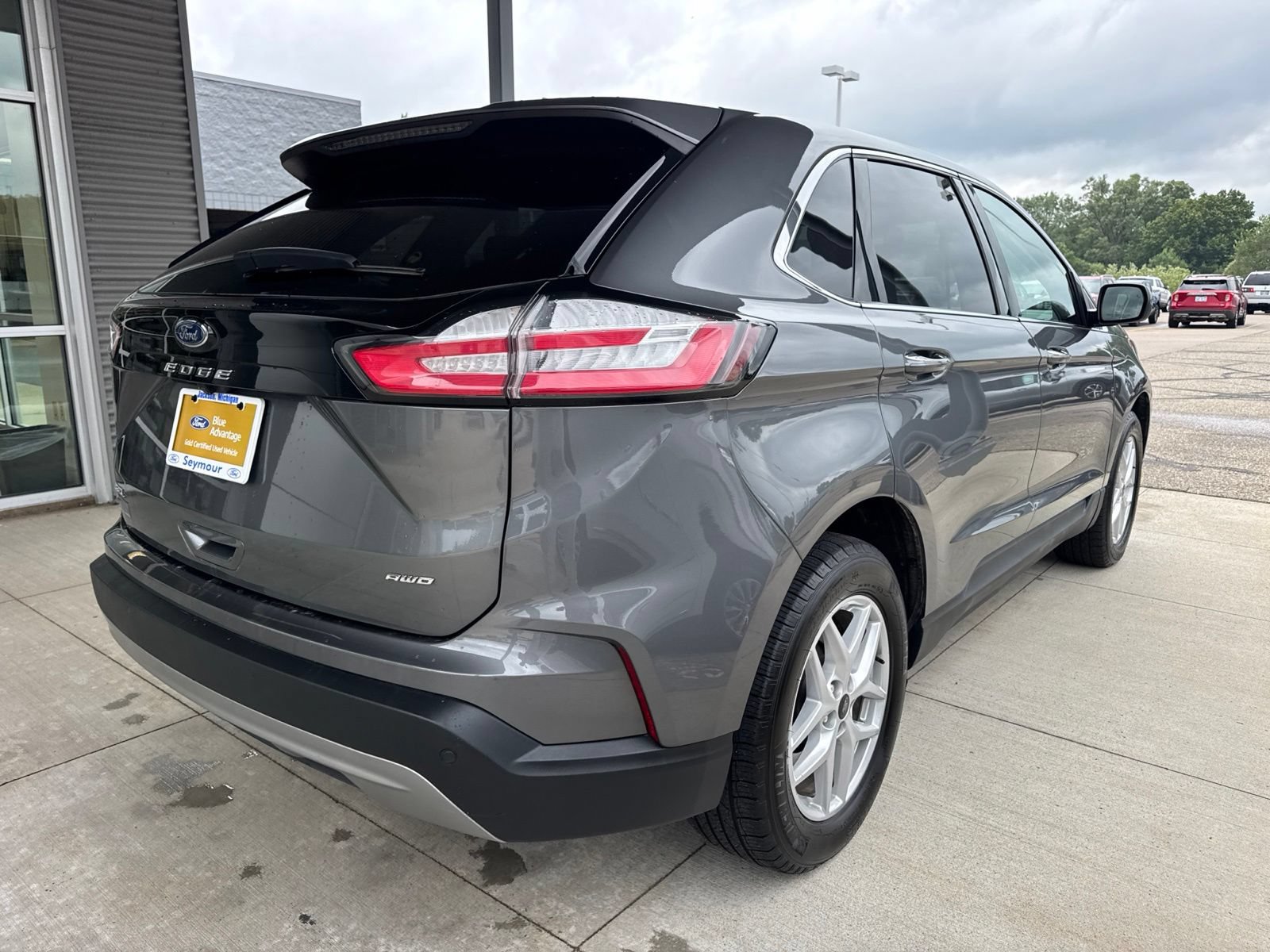 Certified 2024 Ford Edge SEL w/ Convenience Package AWD/4WD image 8