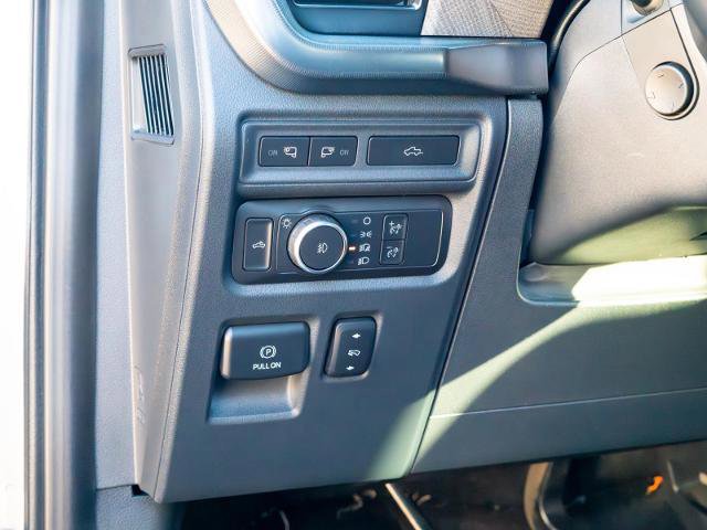 Certified 2022 Ford F150 Platinum w/ Equipment Group 701A High image 14