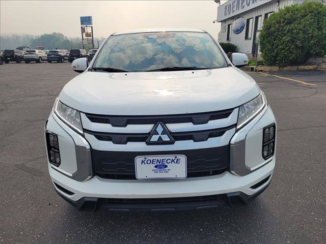 Used 2020 Mitsubishi Outlander Sport SE FWD image 3