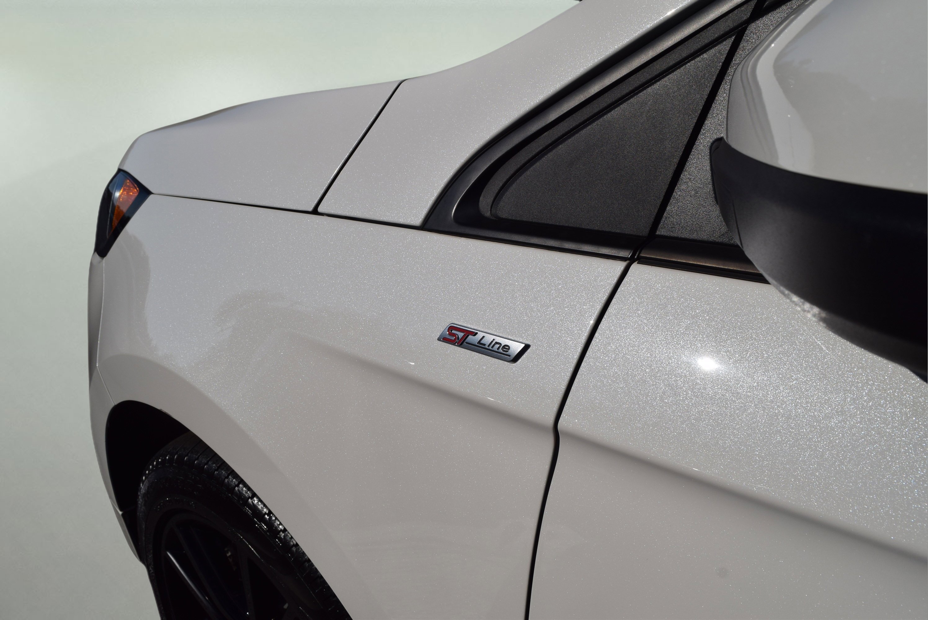 Certified 2022 Ford Edge ST-Line w/ Cargo Accessory Package image 9