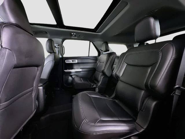 Certified 2024 Ford Explorer XLT w/ Equipment Group 202A RWD image 14