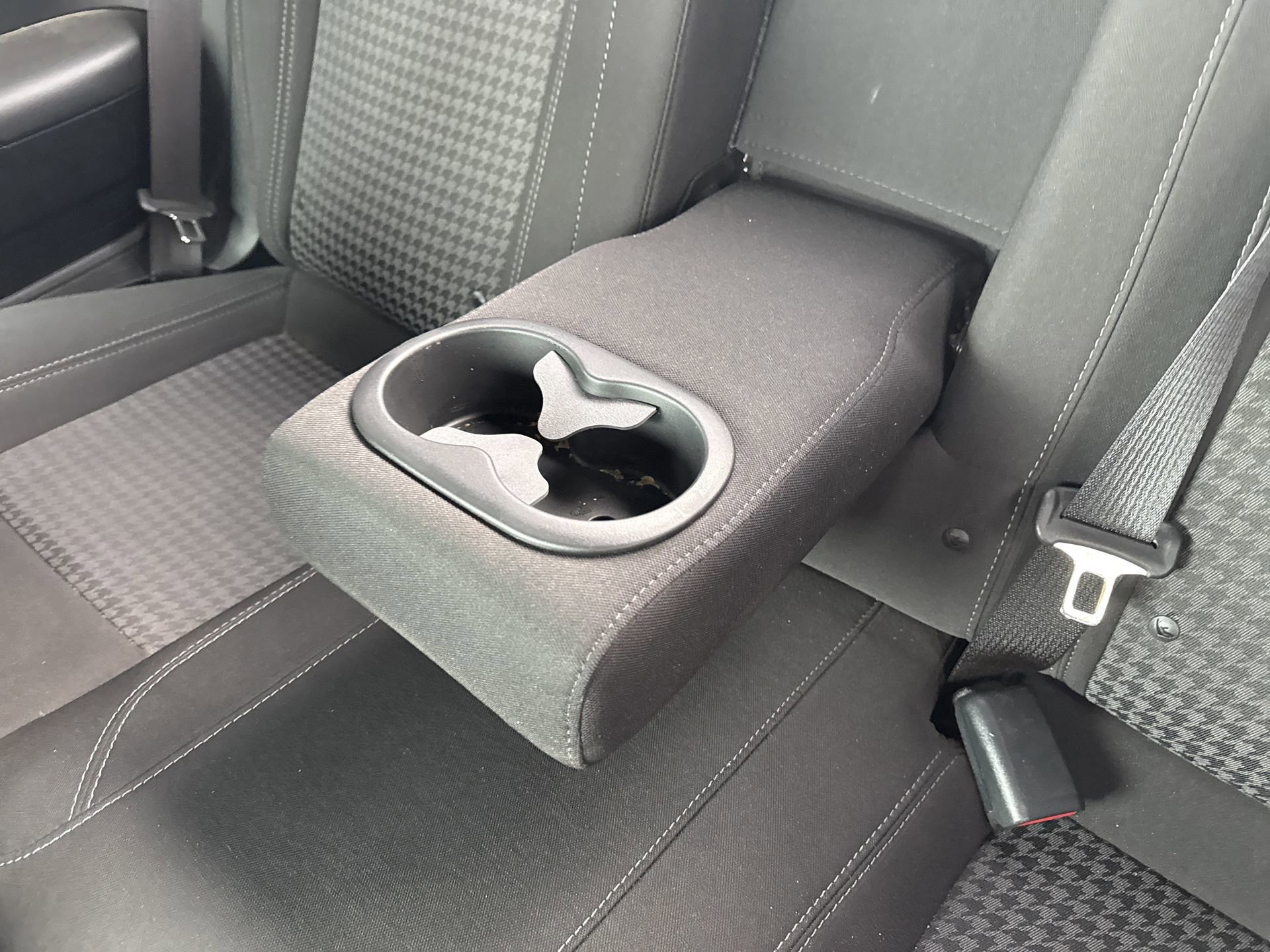 Used 2022 Dodge Challenger SXT w/ Blacktop Package image 24