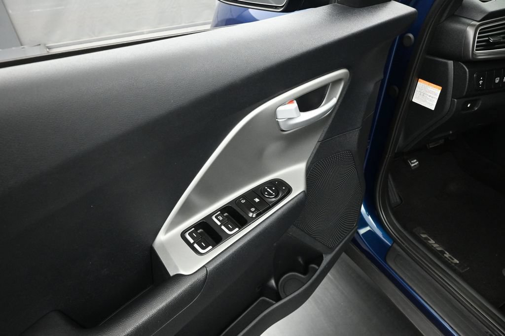 Used 2018 Kia Niro LX FWD image 10