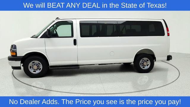 Used 2025 Chevrolet Express 3500 LT w/ LT Preferred Equipment Group RWD image 4