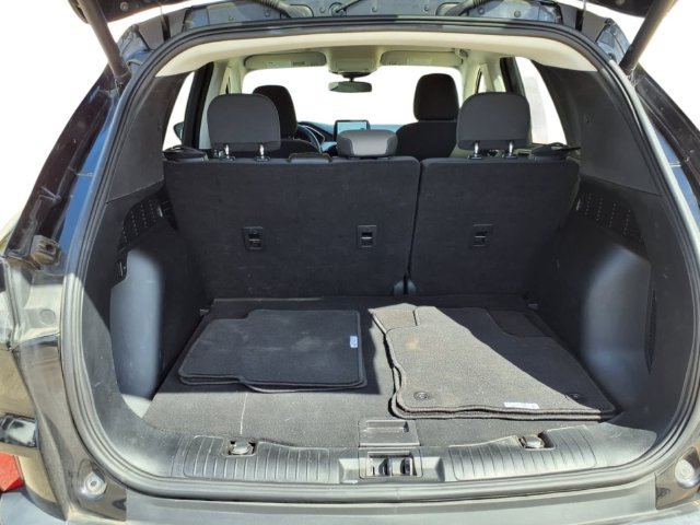 Certified 2022 Ford Escape SE w/ SE Sport Appearance Package FWD image 11