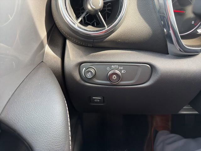 Used 2023 Chevrolet Blazer LT image 18