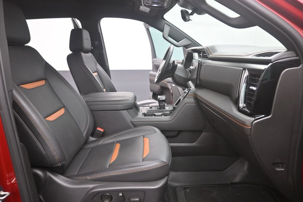 Used 2024 GMC Sierra 1500 AT4 w/ Technology Package AWD/4WD image 16