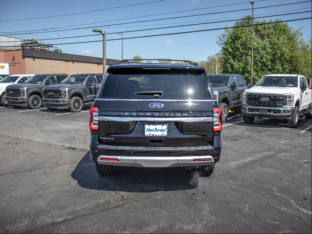 Certified 2024 Ford Expedition Platinum AWD/4WD image 6