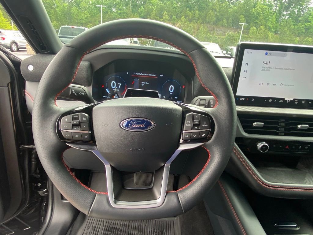 Certified 2025 Ford Explorer ST-Line image 13