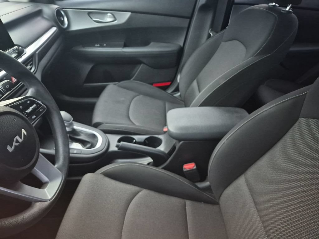 Used 2023 Kia Forte LXS w/ LXS Technology Package FWD image 26