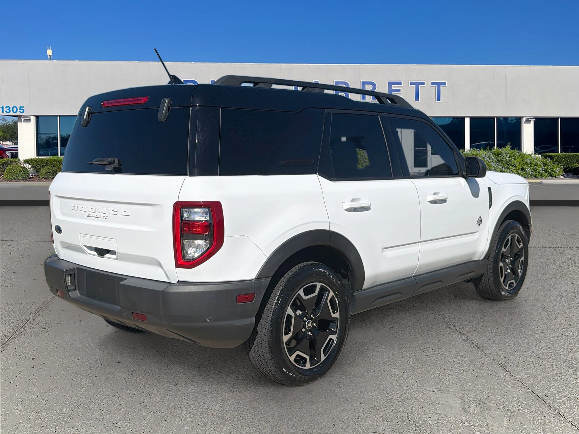 Certified 2024 Ford Bronco Sport Outer Banks w/ Tech Package AWD/4WD image 7