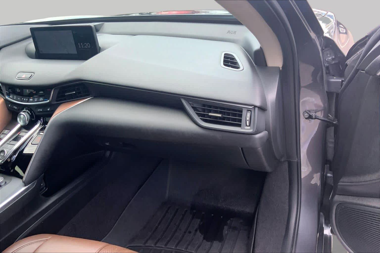 Used 2023 Acura TLX w/ Technology Package FWD image 18