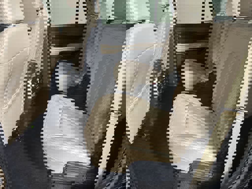 Certified 2023 Ford Expedition Limited image 33