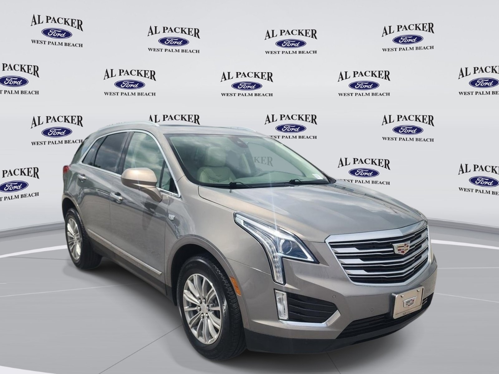 Used 2017 Cadillac XT5 Luxury w/ Driver Awareness Package AWD/4WD image 7
