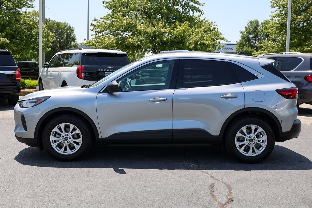 Certified 2023 Ford Escape Active FWD image 18