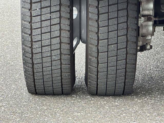 Certified 2022 Ford F450 Platinum w/ FX4 Off-Road Package AWD/4WD image 15