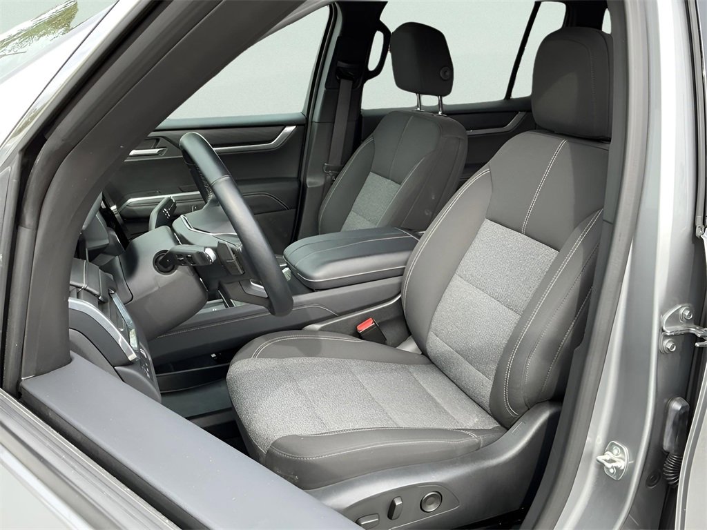 Used 2025 GMC Acadia Elevation image 26