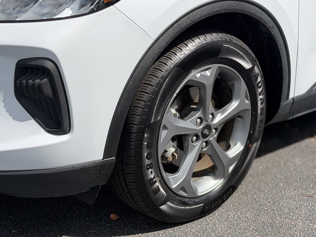 Certified 2025 Ford Escape ST-Line FWD image 14