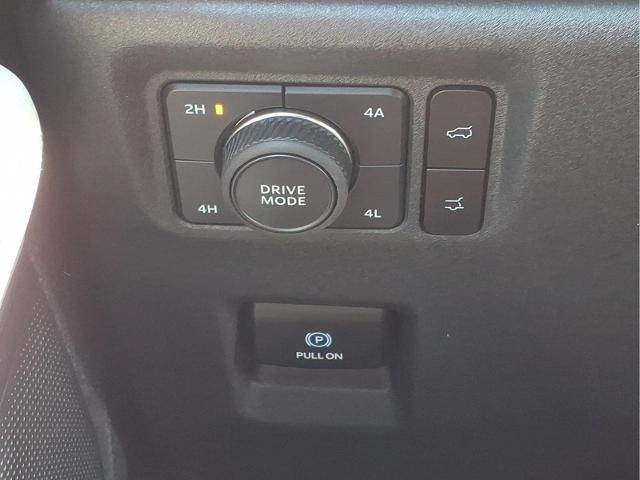 Certified 2025 Ford Expedition Active AWD/4WD image 20