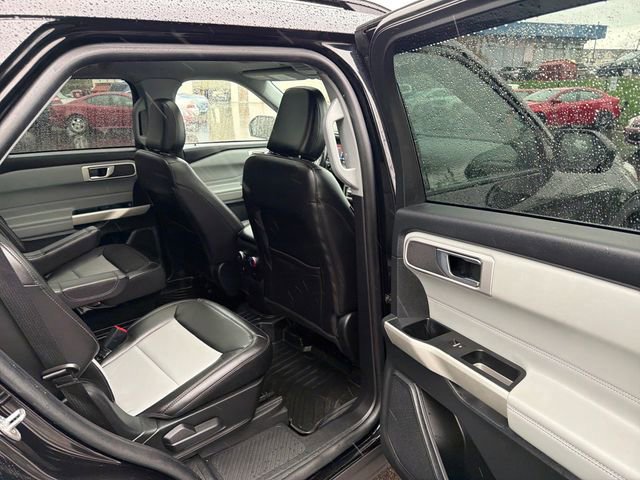 Certified 2022 Ford Explorer XLT w/ Equipment Group 202A AWD/4WD image 21