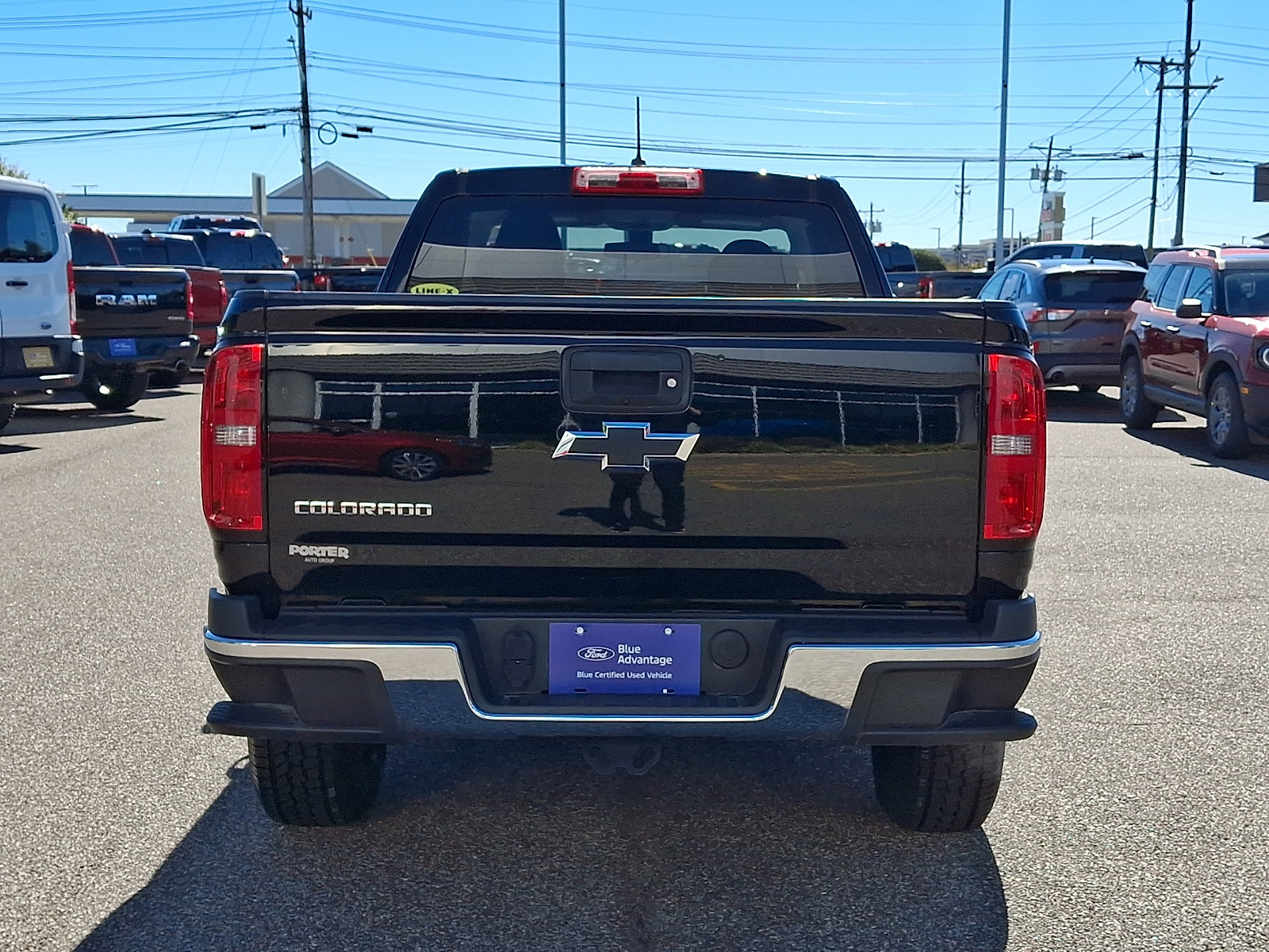 Used 2019 Chevrolet Colorado W/T w/ WT Convenience Package RWD image 9